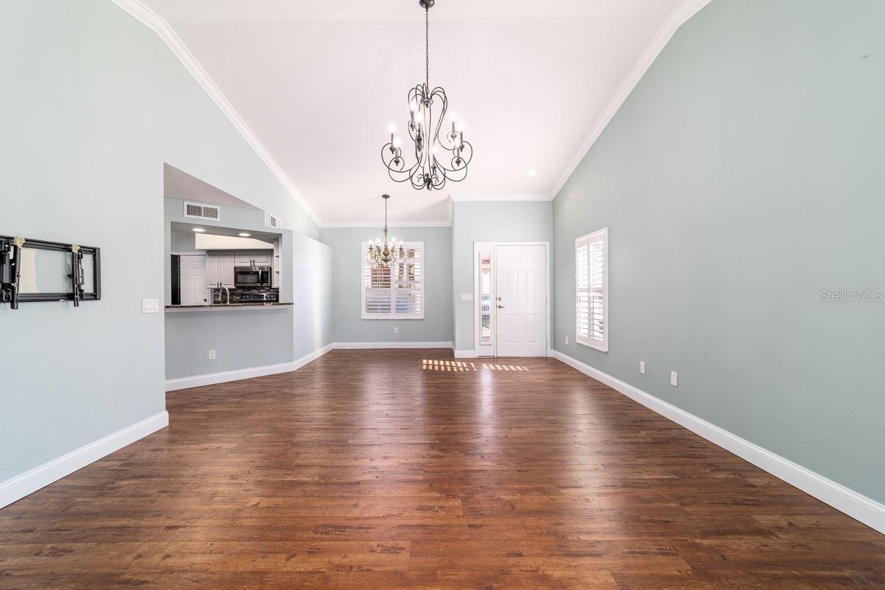 Image 15 of 58 For 5361 Compass Point 1