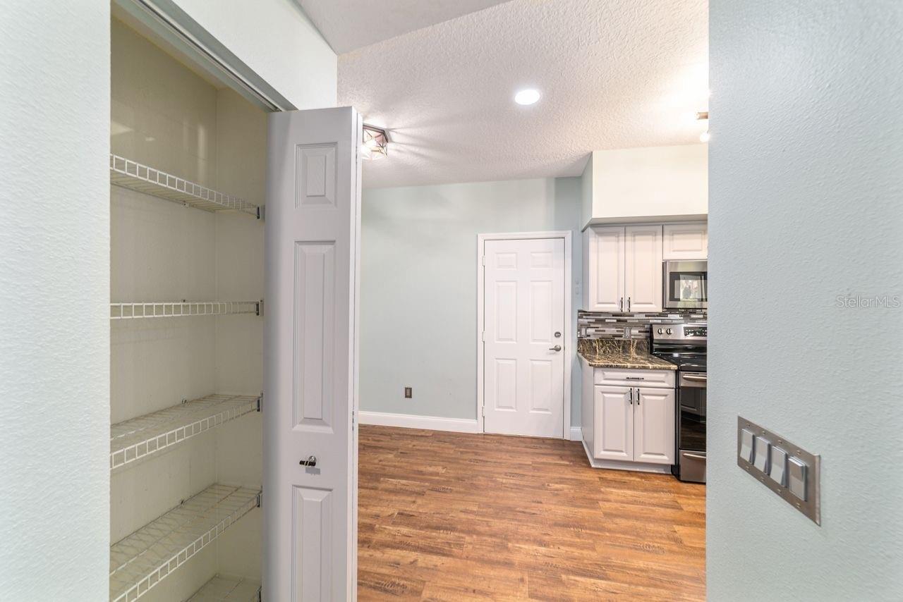 Image 18 of 58 For 5361 Compass Point 1