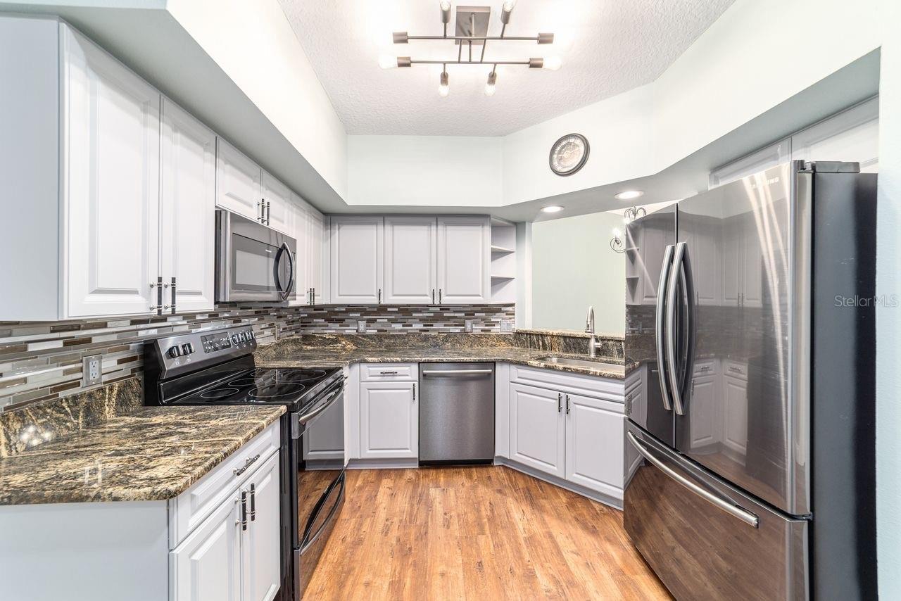 Image 20 of 58 For 5361 Compass Point 1