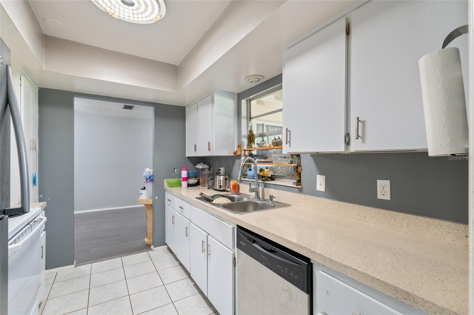 Image 18 of 29 For 203 Bentbough Drive