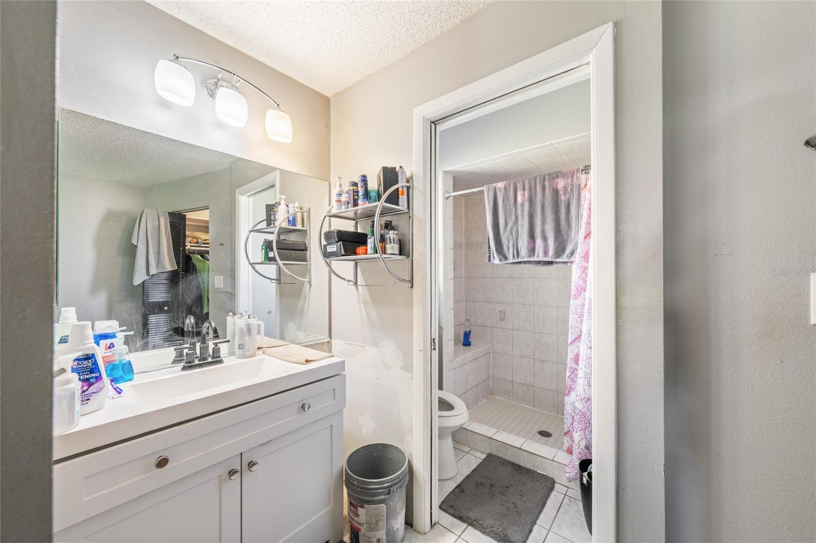 Image 20 of 29 For 203 Bentbough Drive