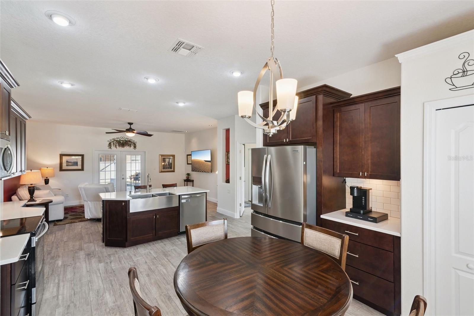 Image 15 of 53 For 2720 Savannah Drive