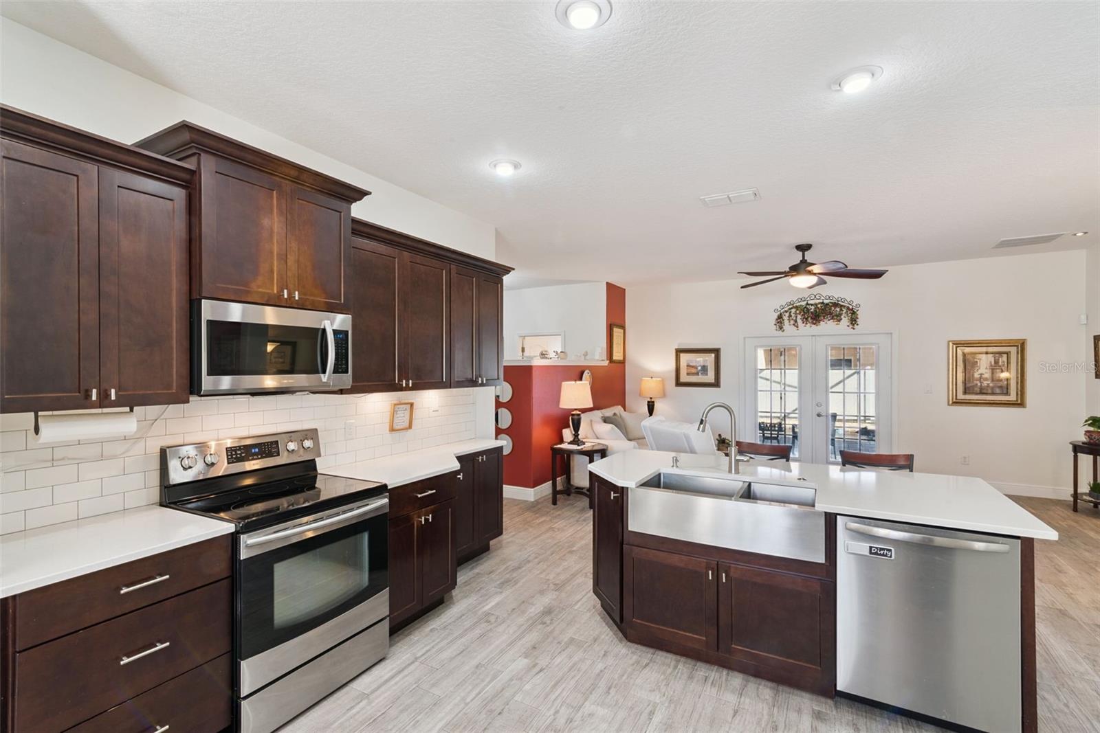 Image 20 of 53 For 2720 Savannah Drive