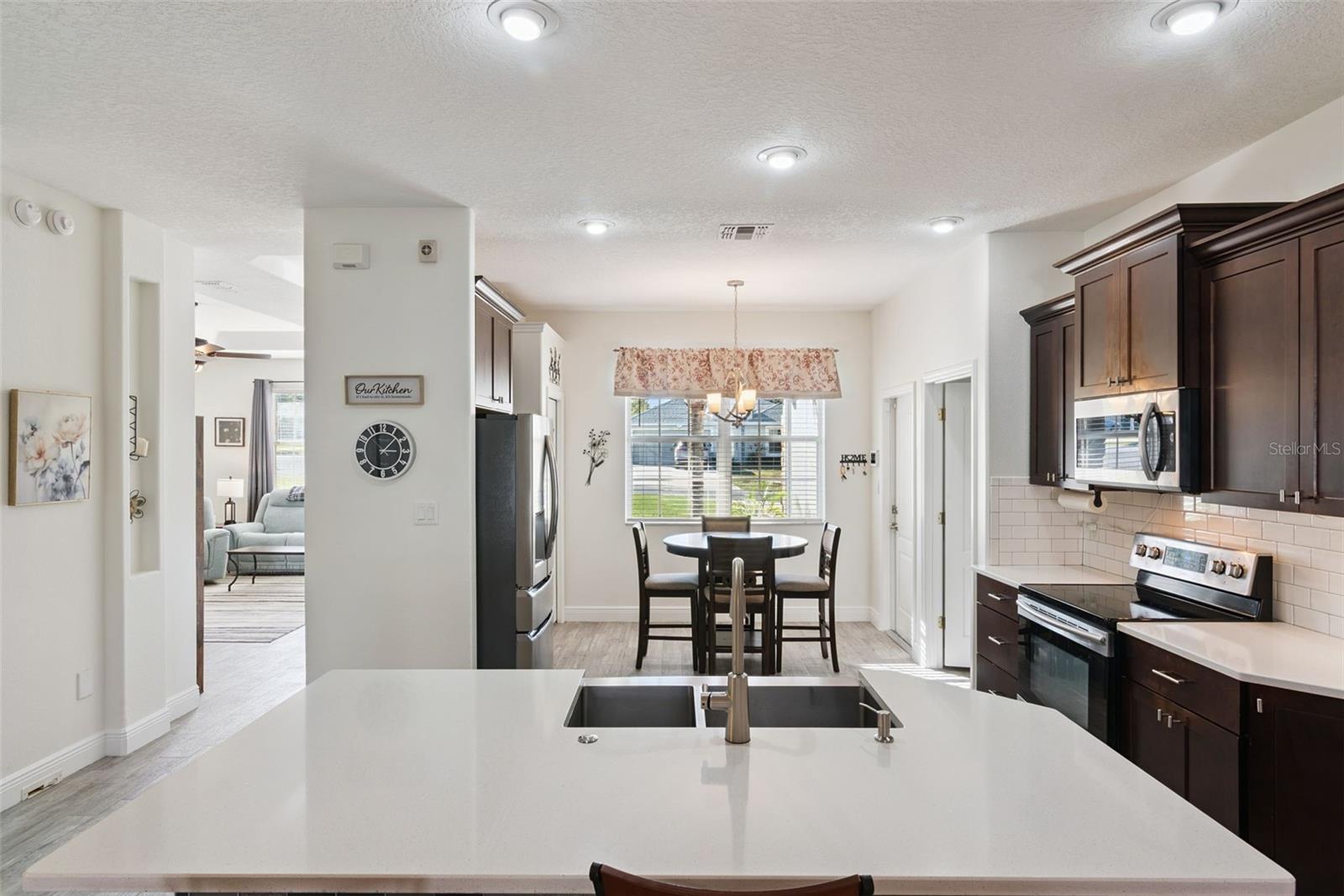 Image 24 of 53 For 2720 Savannah Drive