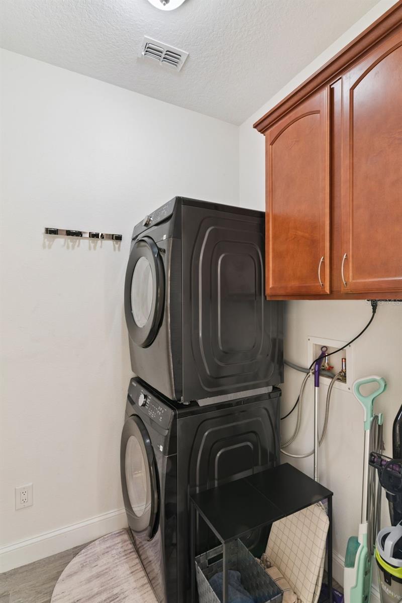 Image 39 of 53 For 2720 Savannah Drive