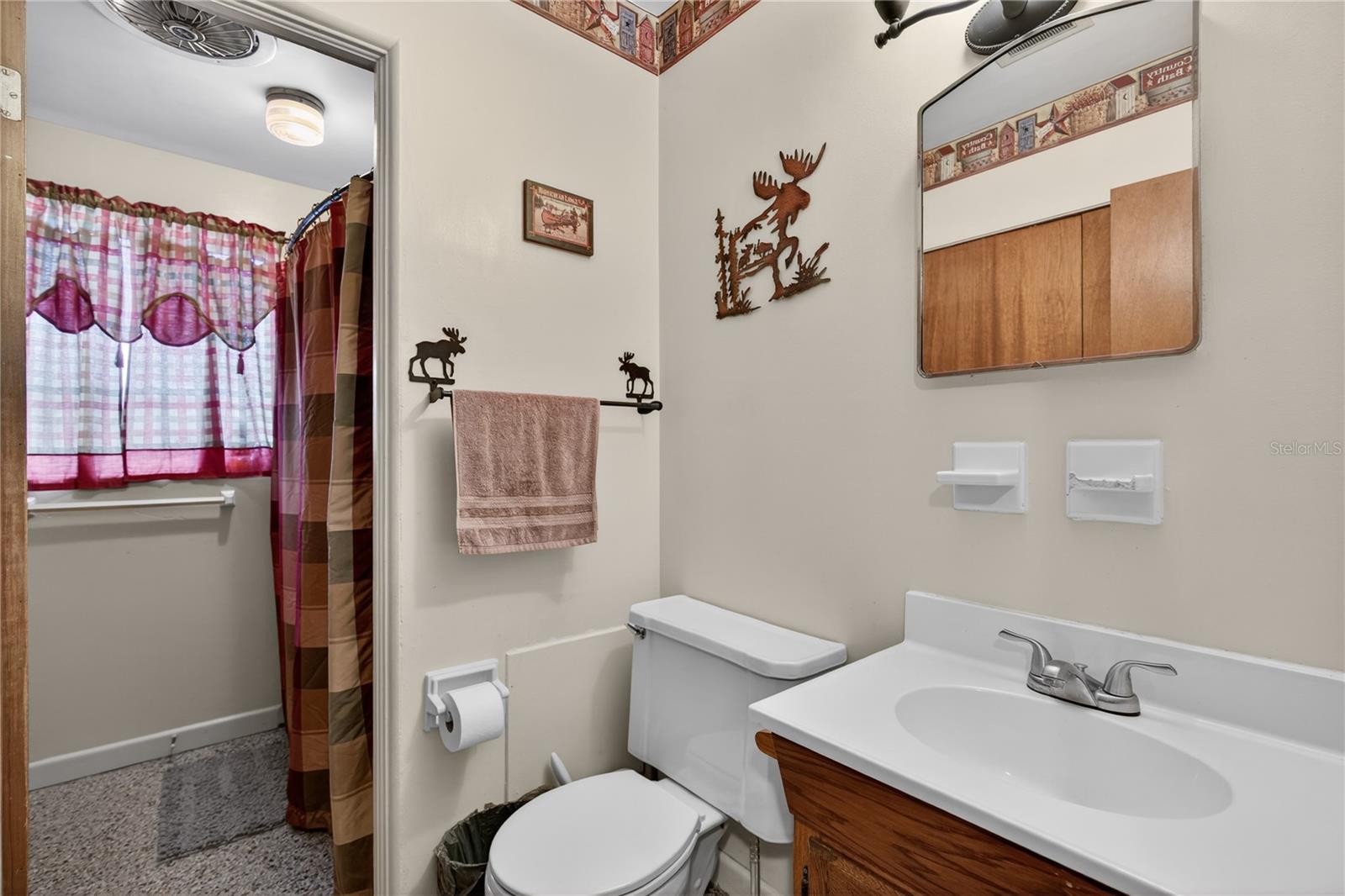 Image 11 of 50 For 710 Twin Oaks Lane