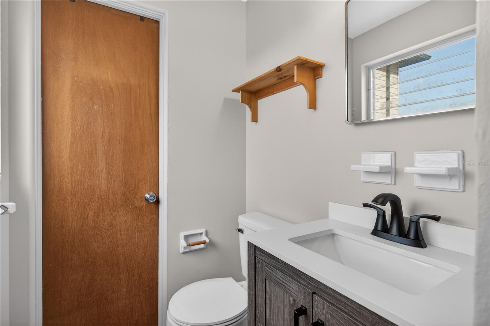 Image 14 of 50 For 710 Twin Oaks Lane