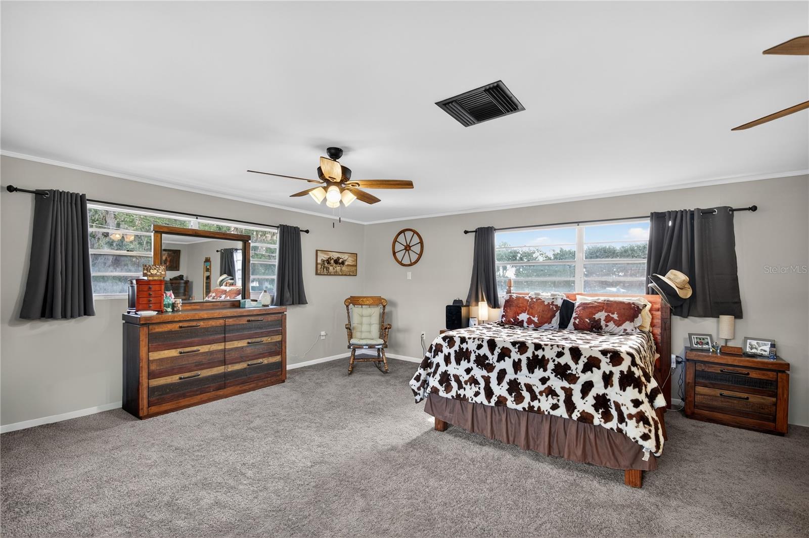 Image 25 of 50 For 710 Twin Oaks Lane