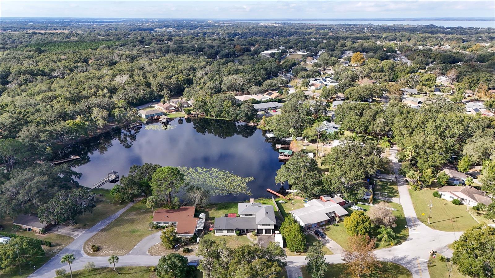 Image 37 of 50 For 710 Twin Oaks Lane