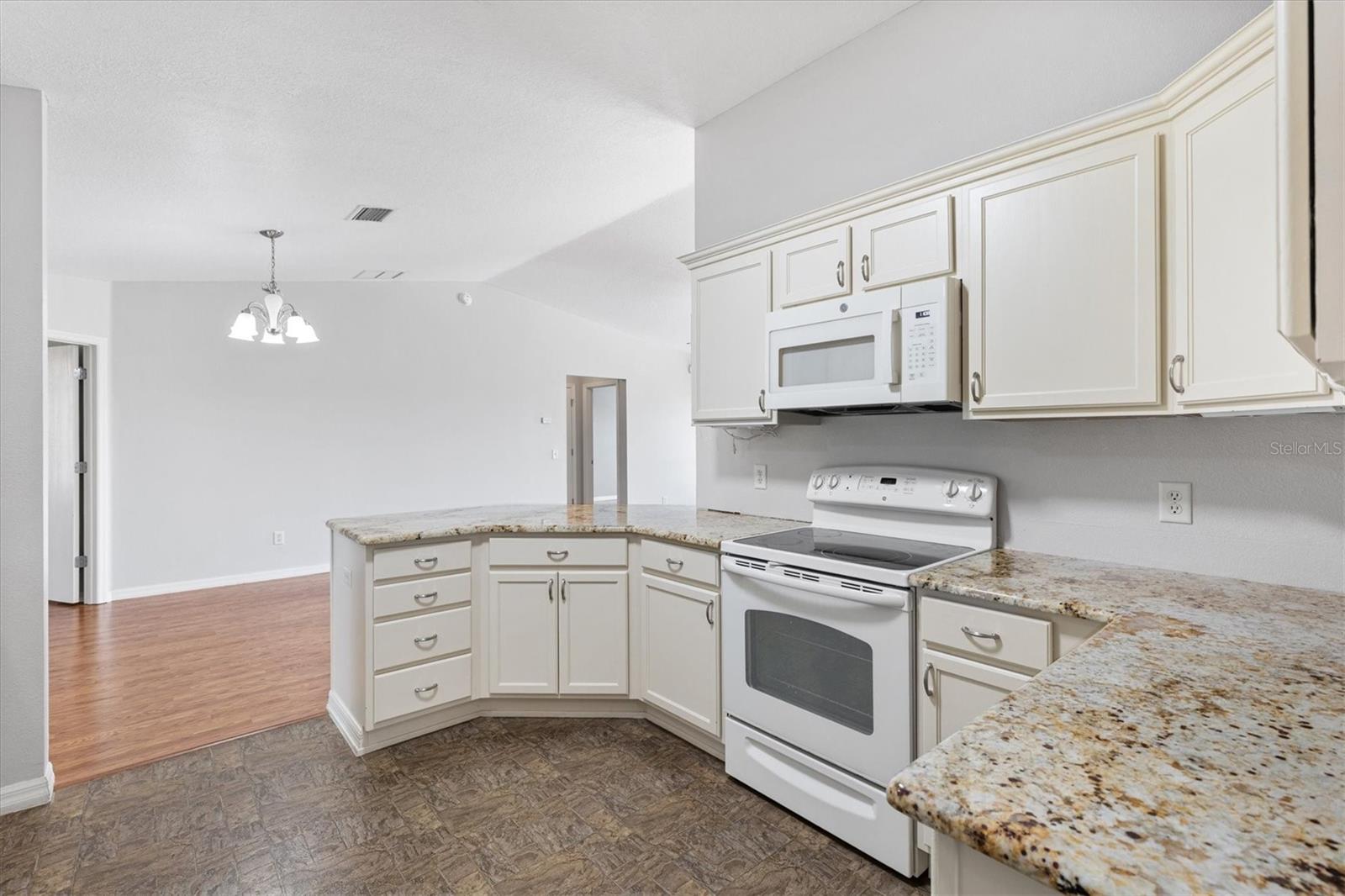 Image 8 of 28 For 2109 Harston Trail