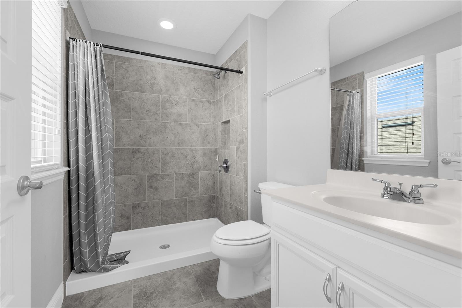 Image 22 of 29 For 8807 Eden Cove Drive