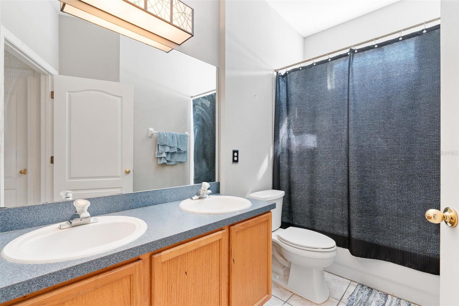 Image 10 of 37 For 13008 Grand Bank Lane