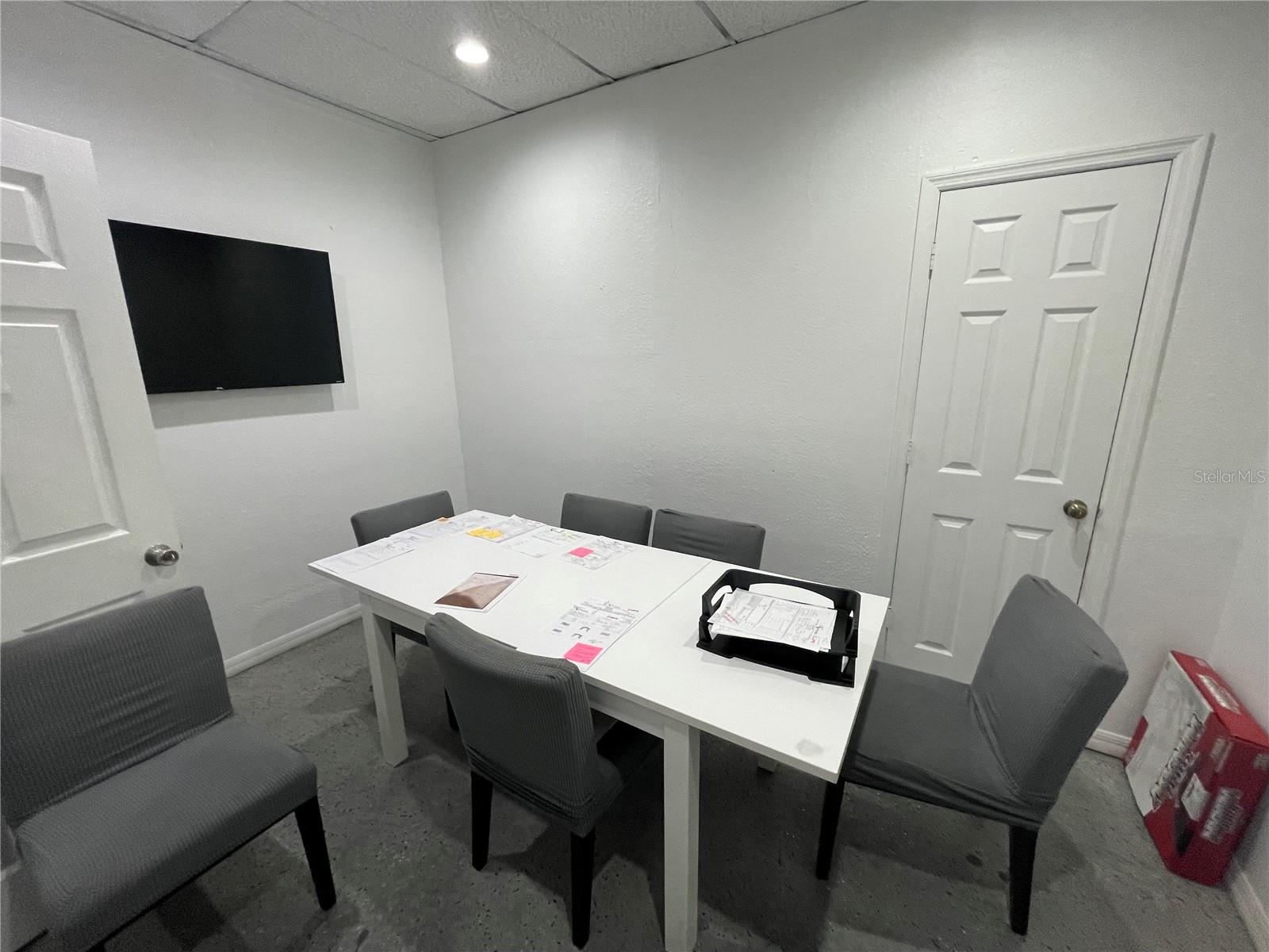 Image 24 of 24 For 2206 Griffin Road