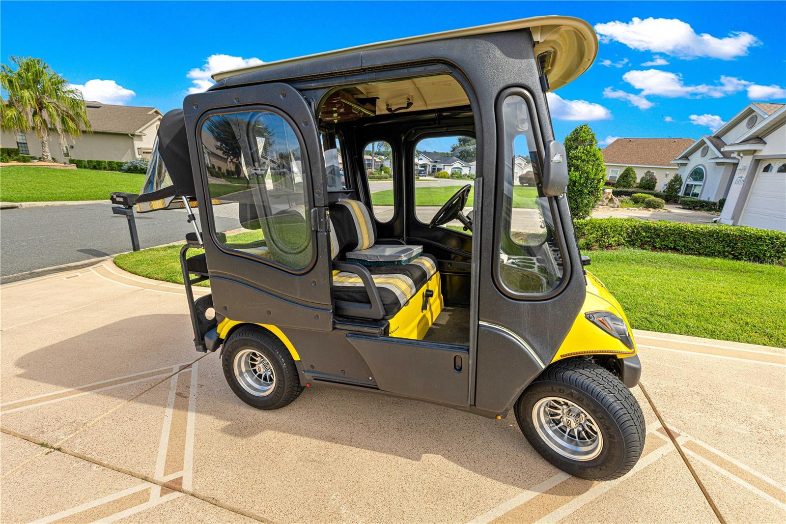 Image 32 of 39 For 12459 176th Loop