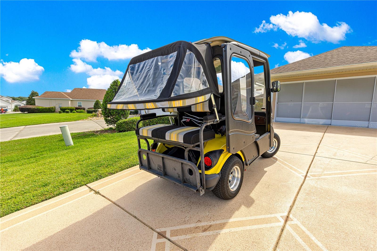 Image 33 of 39 For 12459 176th Loop