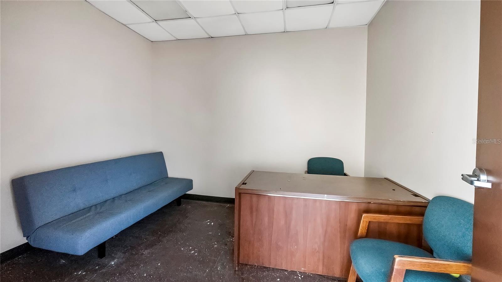 Image 11 of 25 For 1733 Benbow Court 3