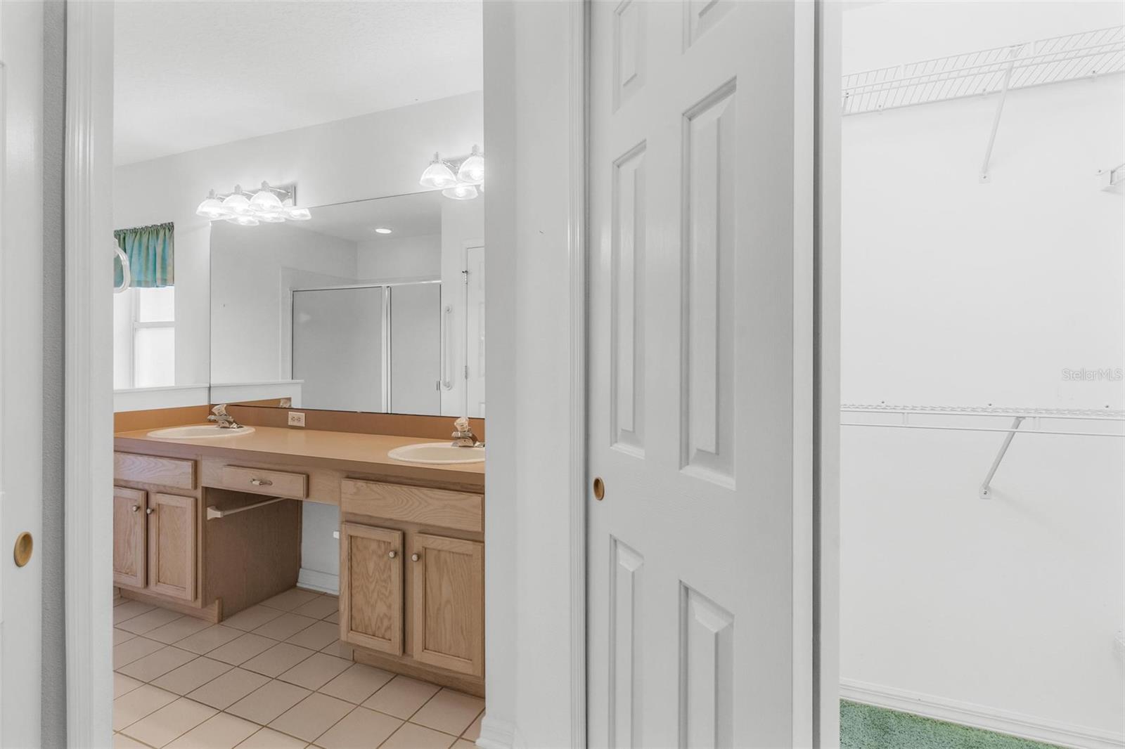 Image 14 of 39 For 7023 Arcadian Court