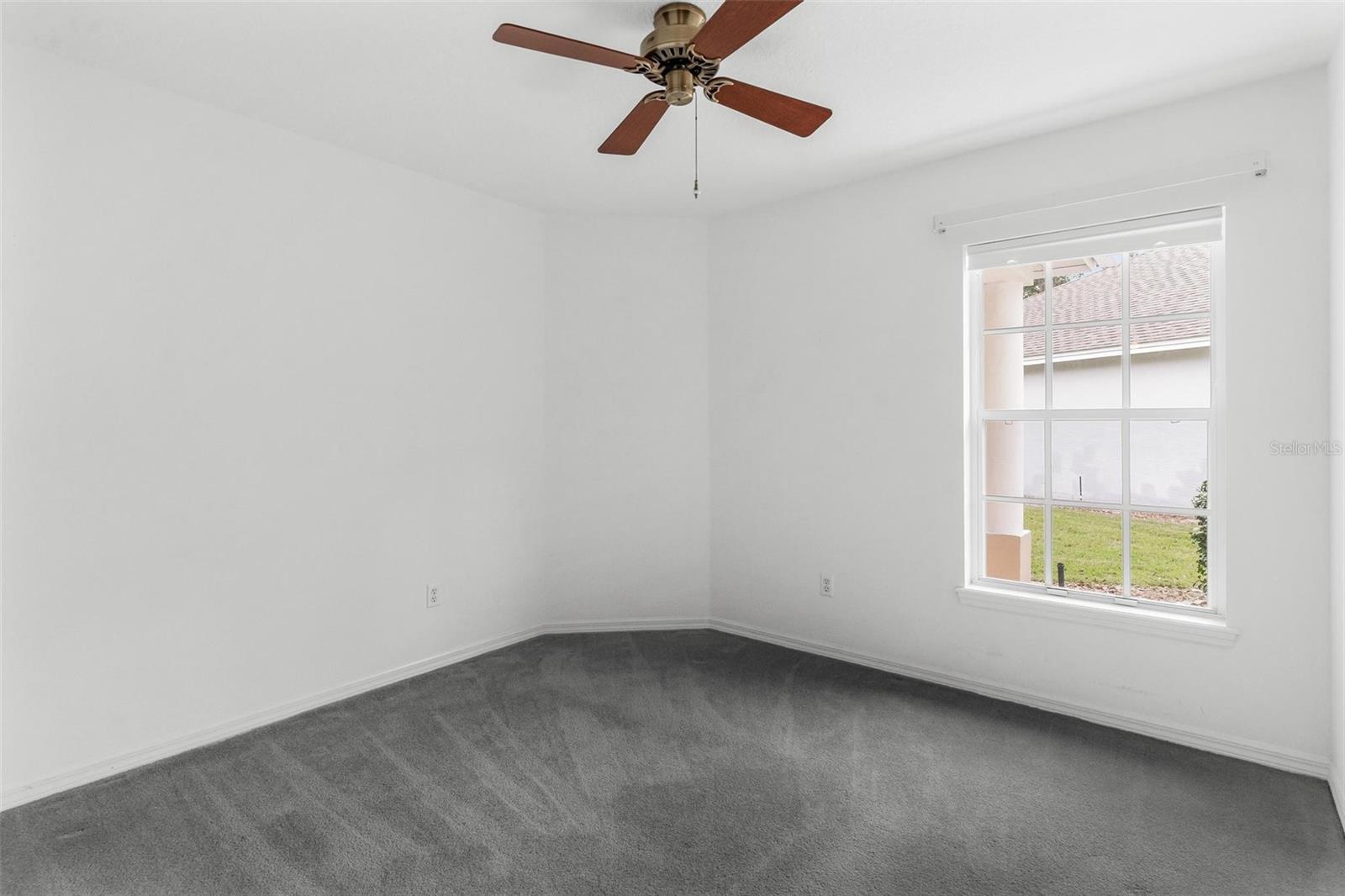 Image 18 of 39 For 7023 Arcadian Court