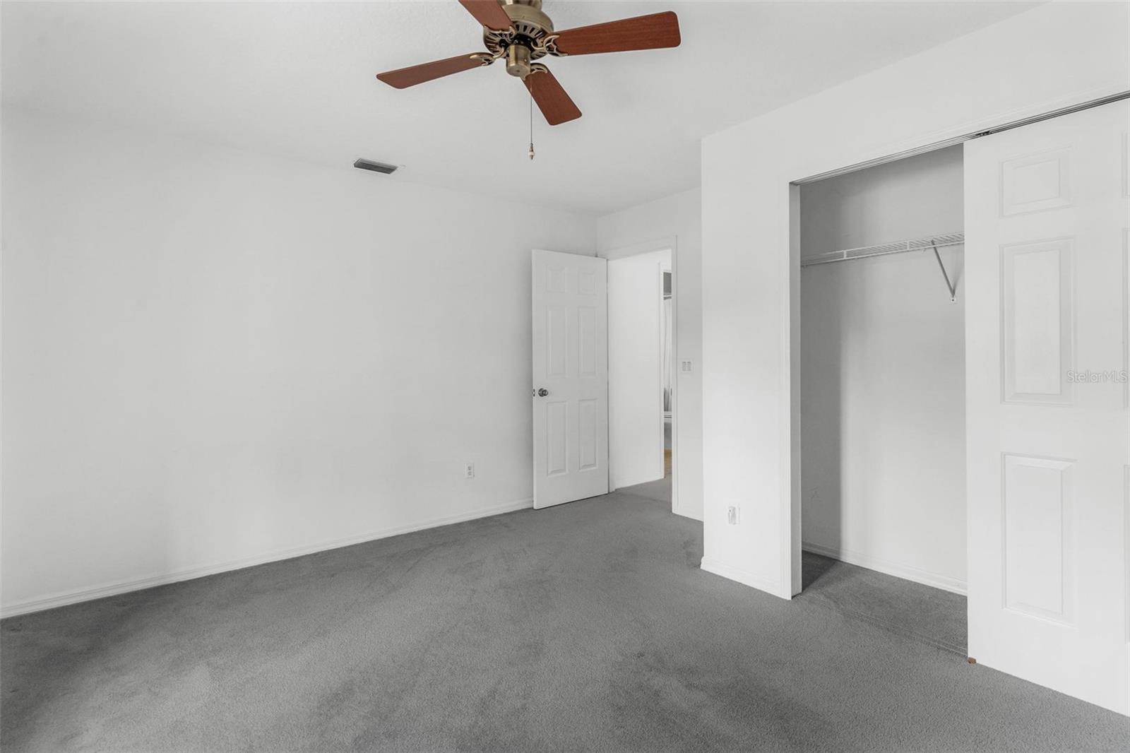 Image 22 of 39 For 7023 Arcadian Court