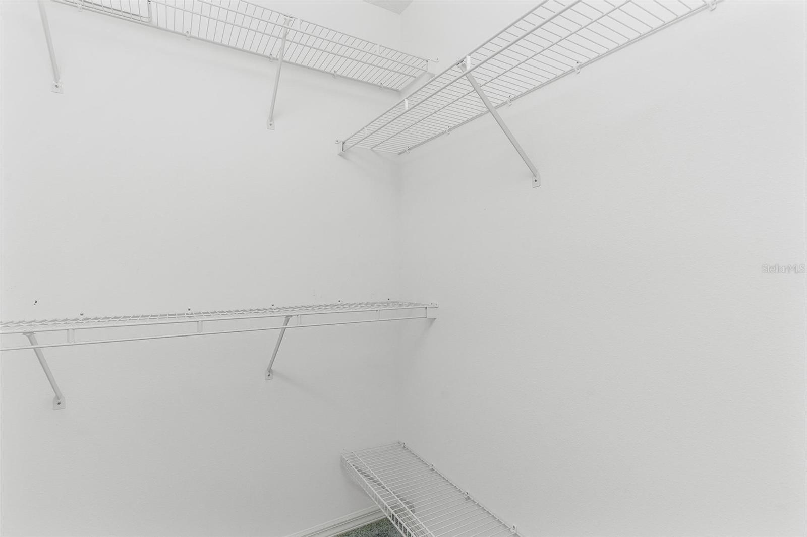 Image 23 of 39 For 7023 Arcadian Court