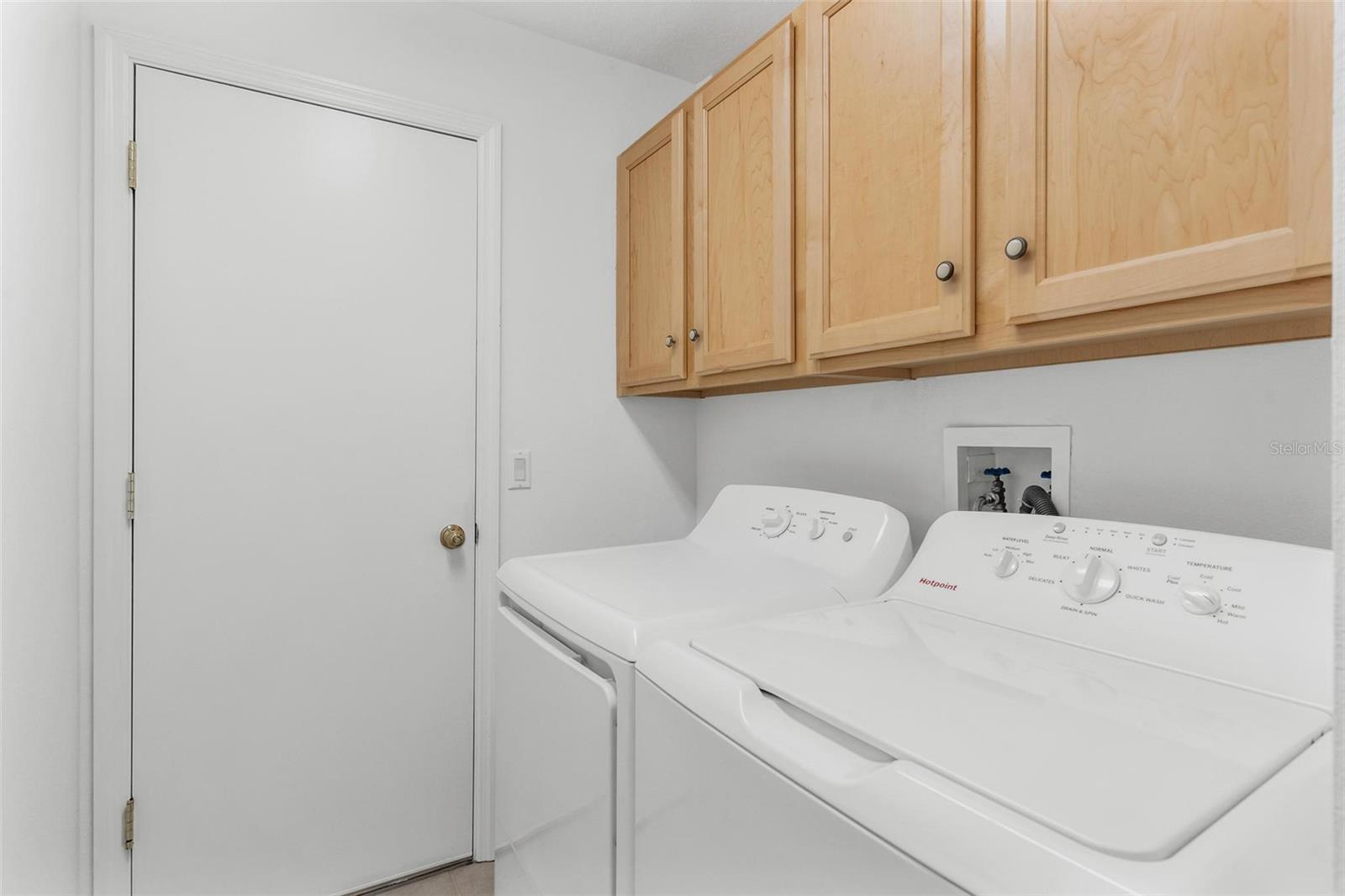 Image 24 of 39 For 7023 Arcadian Court