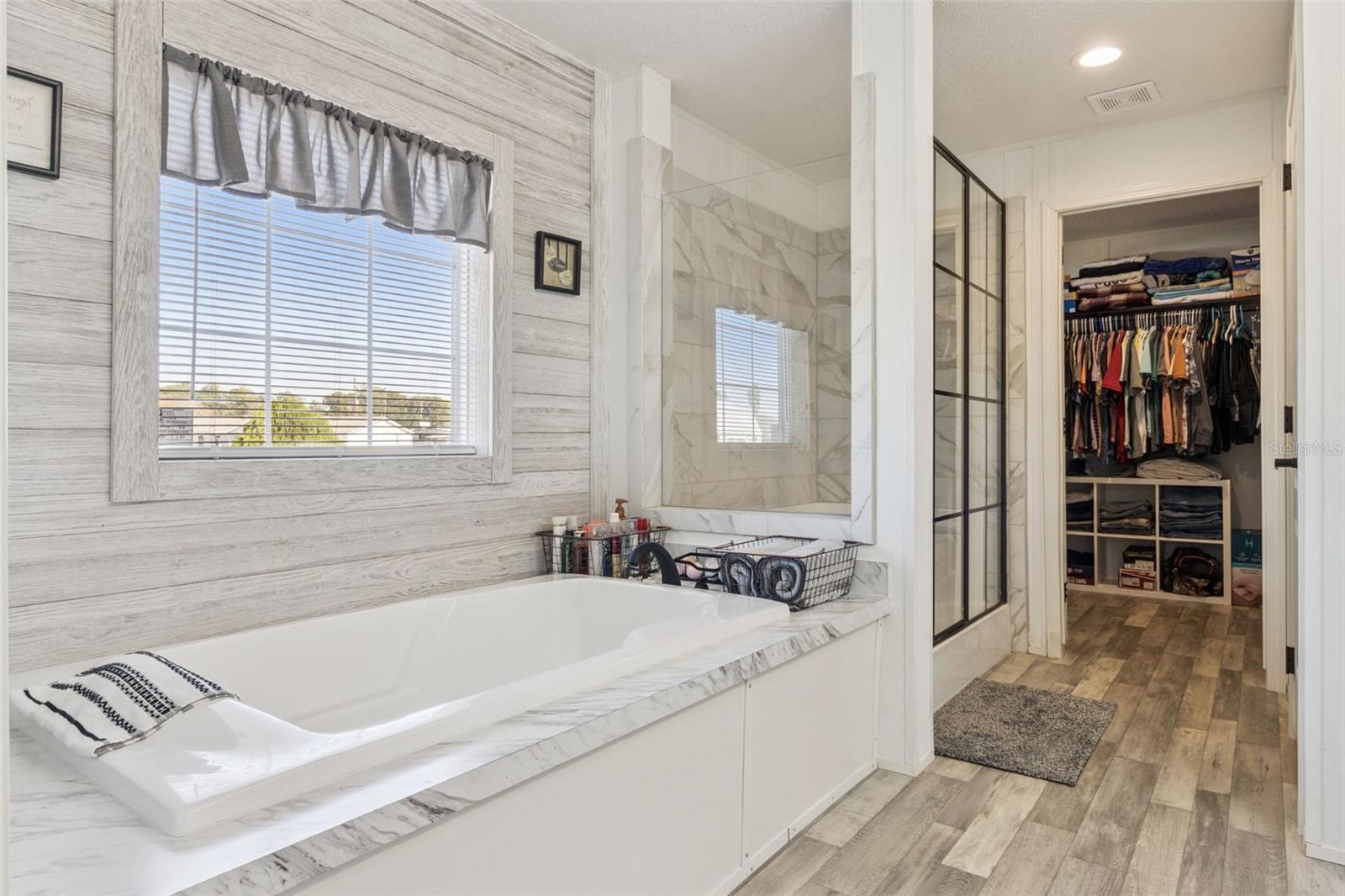 Image 26 of 49 For 1193 12th Lane