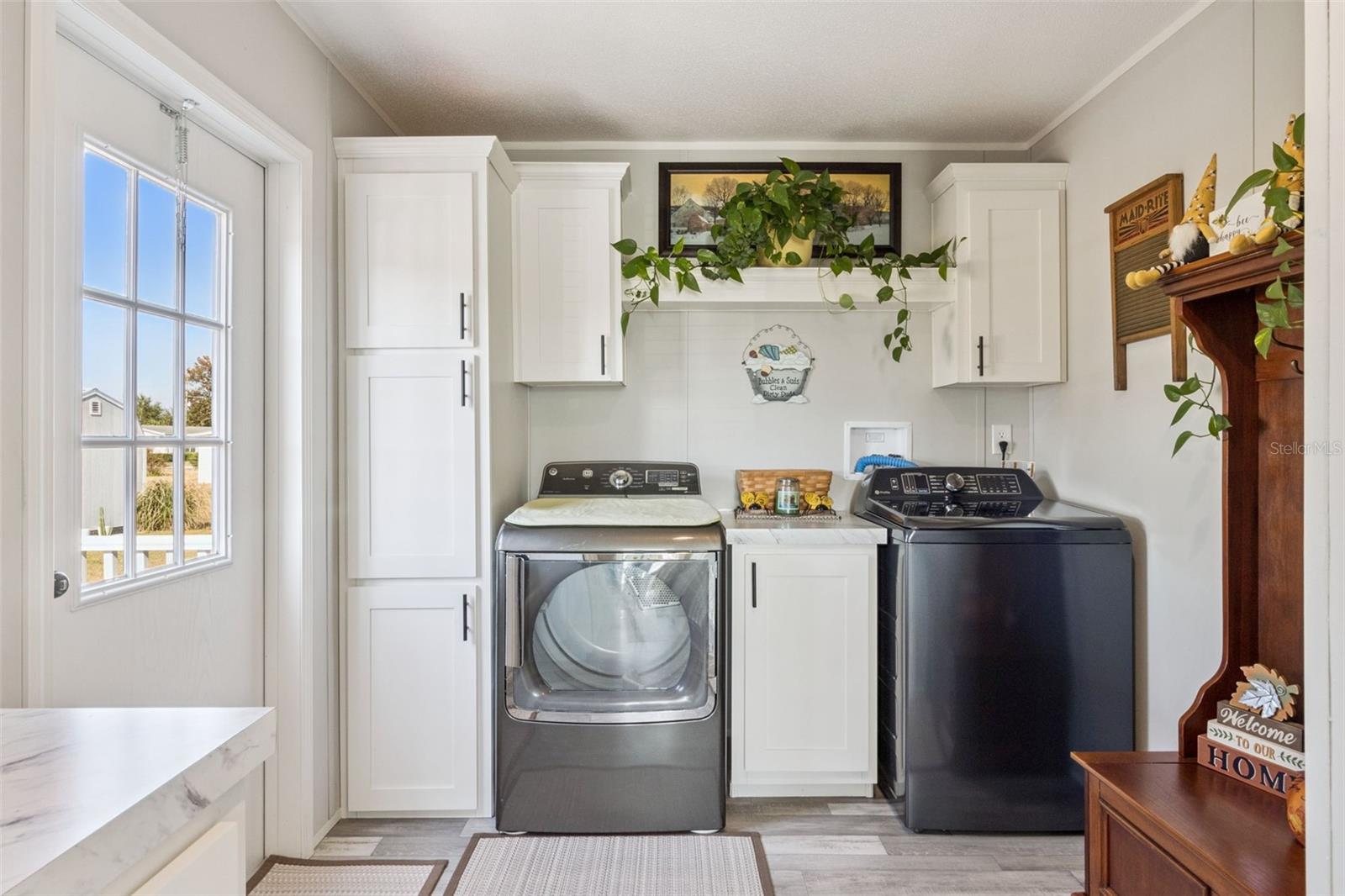 Image 28 of 49 For 1193 12th Lane