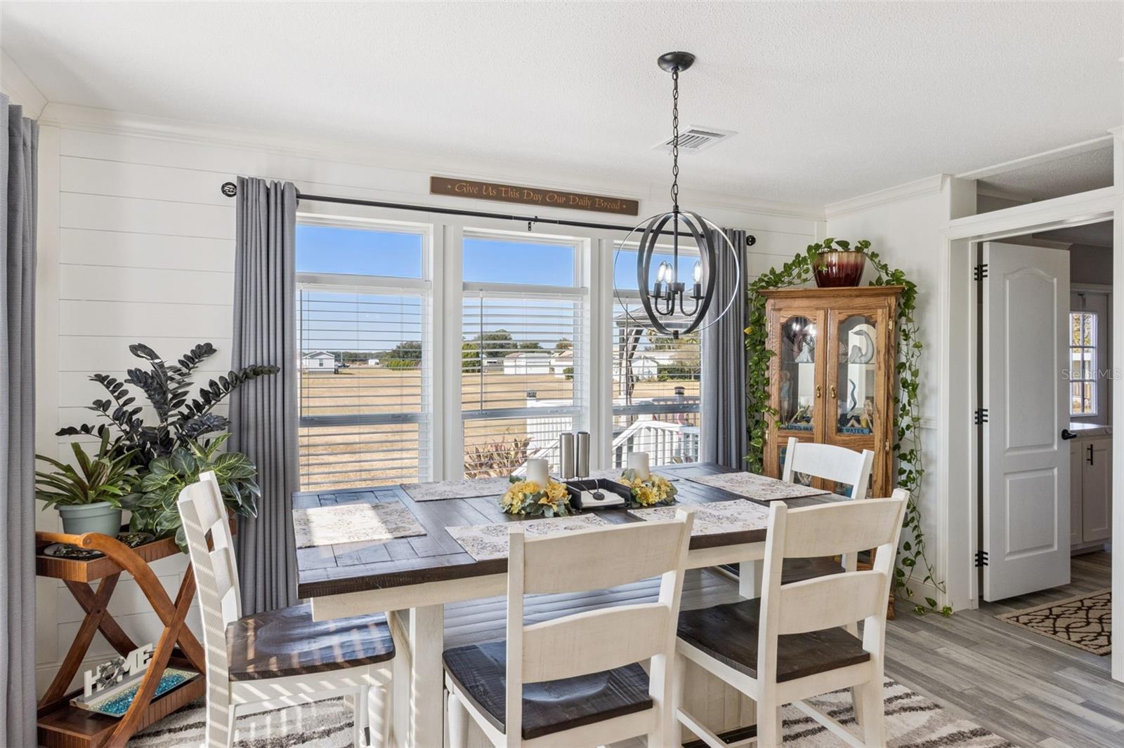 Image 8 of 49 For 1193 12th Lane