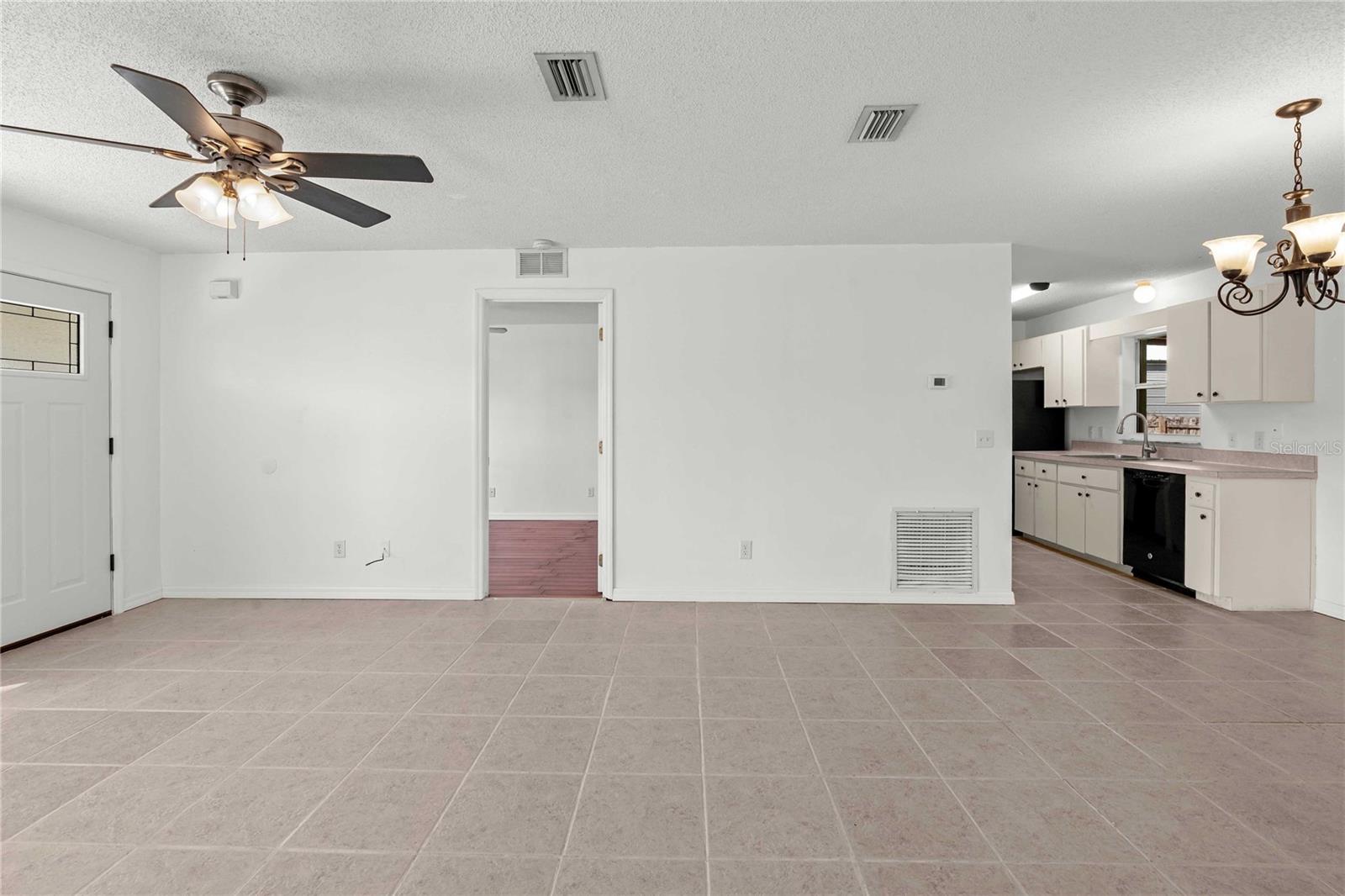 Image 28 of 45 For 1015 Cr 463b