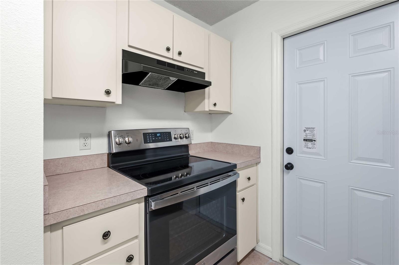 Image 34 of 45 For 1015 Cr 463b