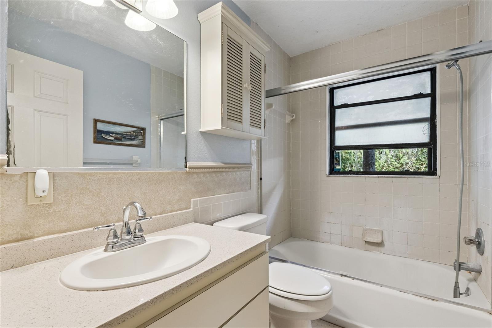 Image 12 of 40 For 16849 Omega Court