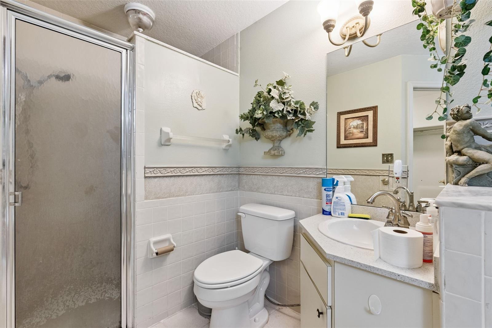 Image 9 of 40 For 16849 Omega Court