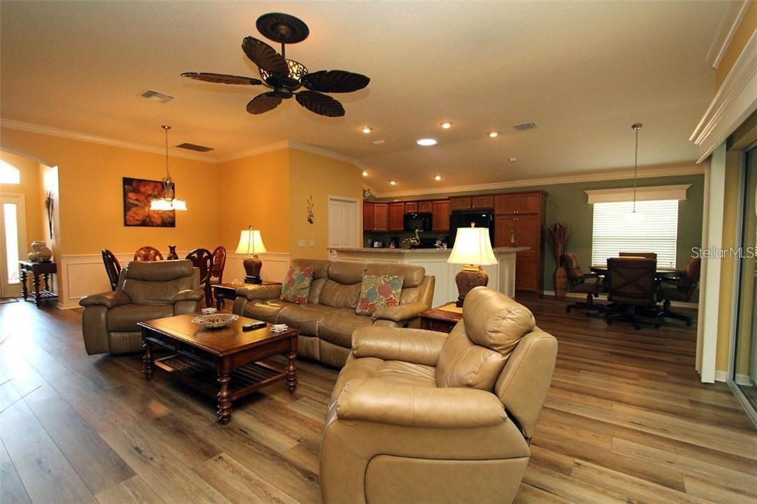 Image 4 of 31 For 2963 Silk Tree Terrace