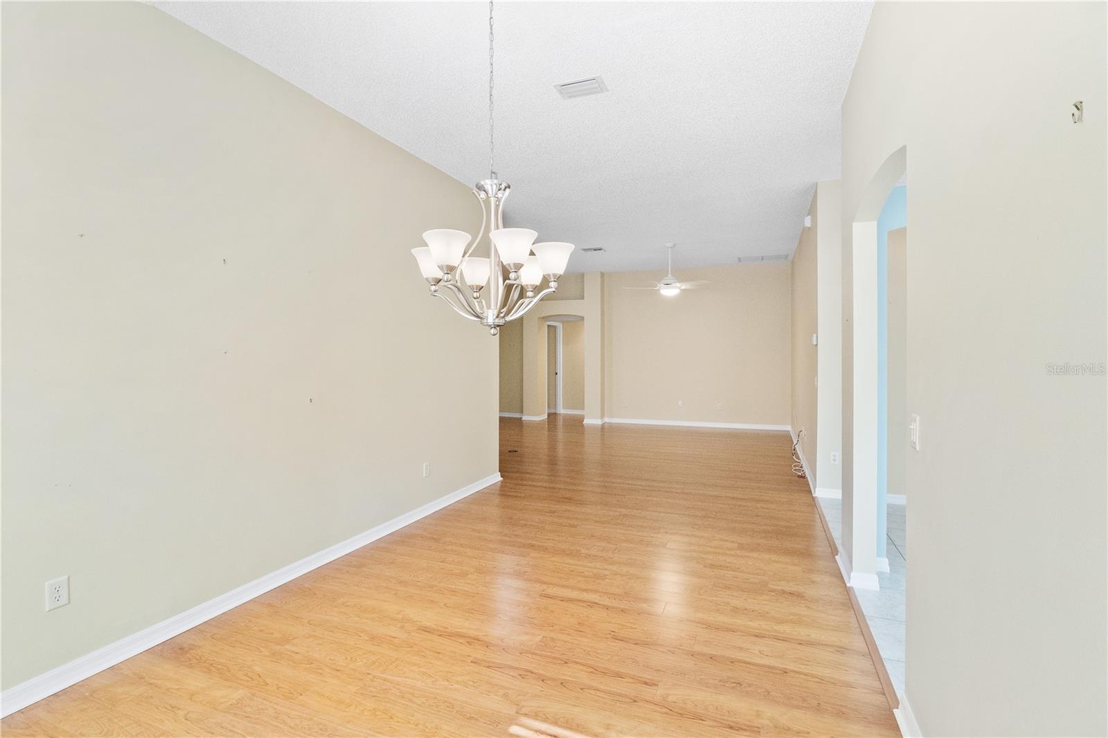 Image 13 of 30 For 16812 86th Albany Avenue