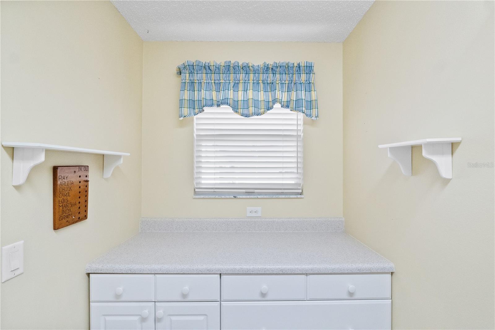 Image 24 of 30 For 16812 86th Albany Avenue