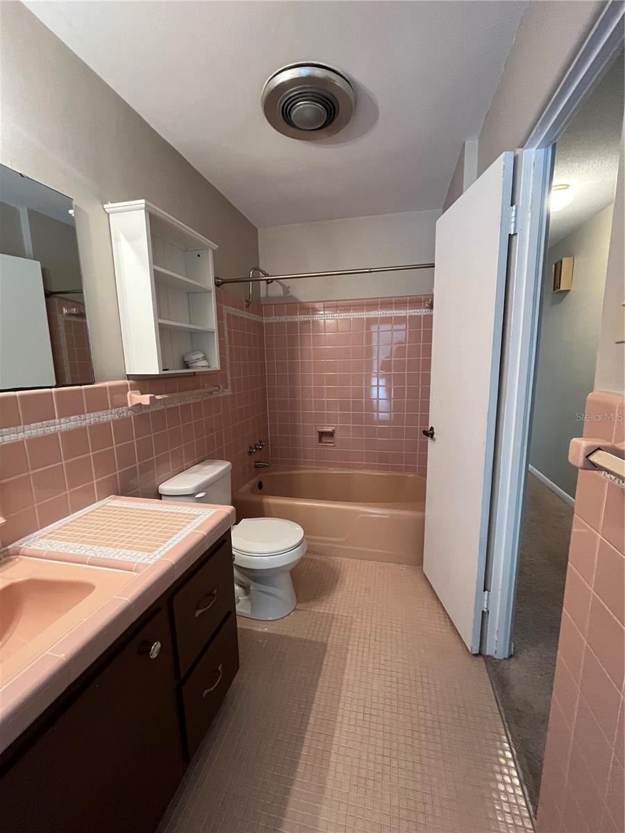 Image 12 of 23 For 812 Northside Drive