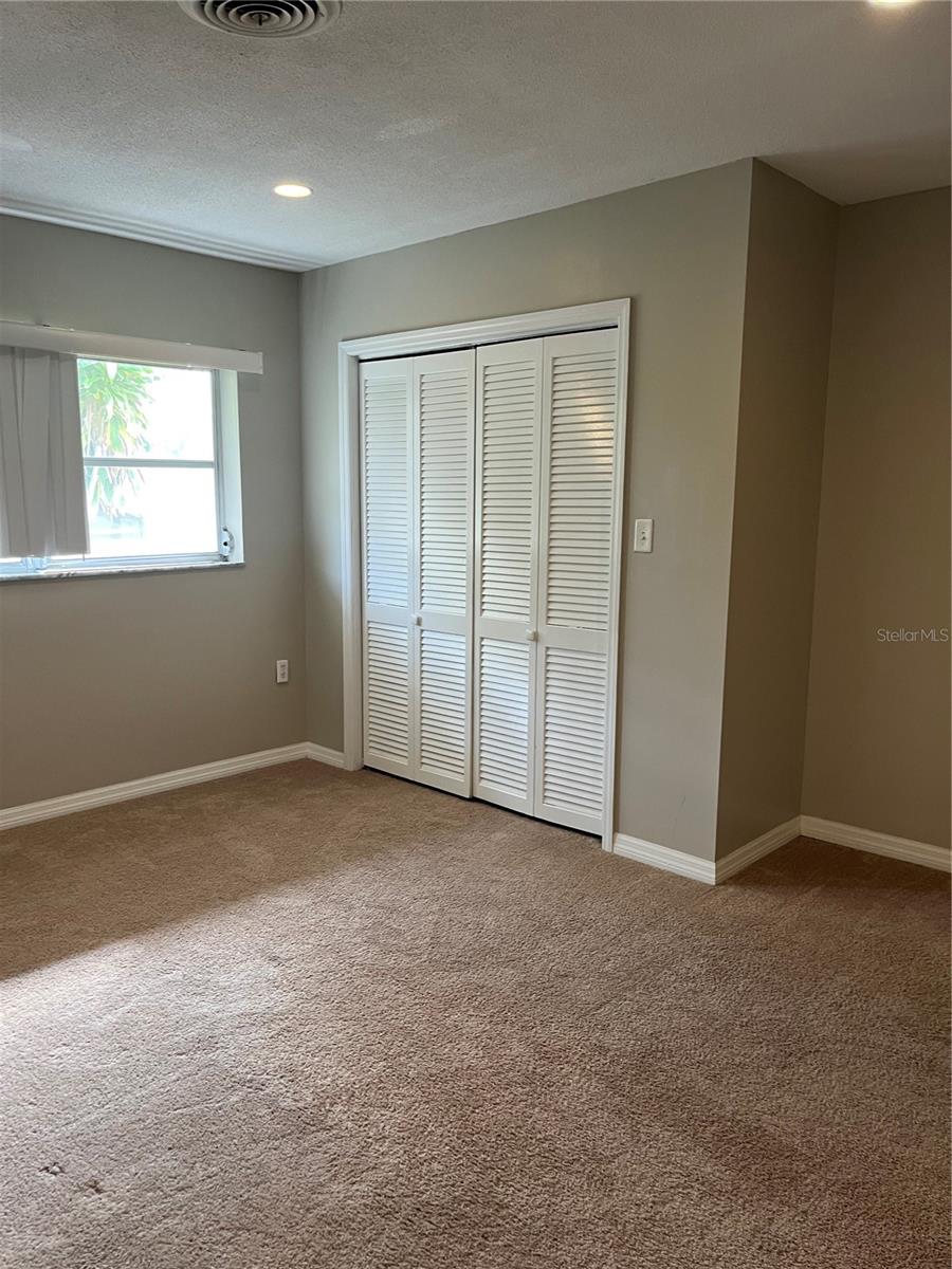 Image 17 of 23 For 812 Northside Drive