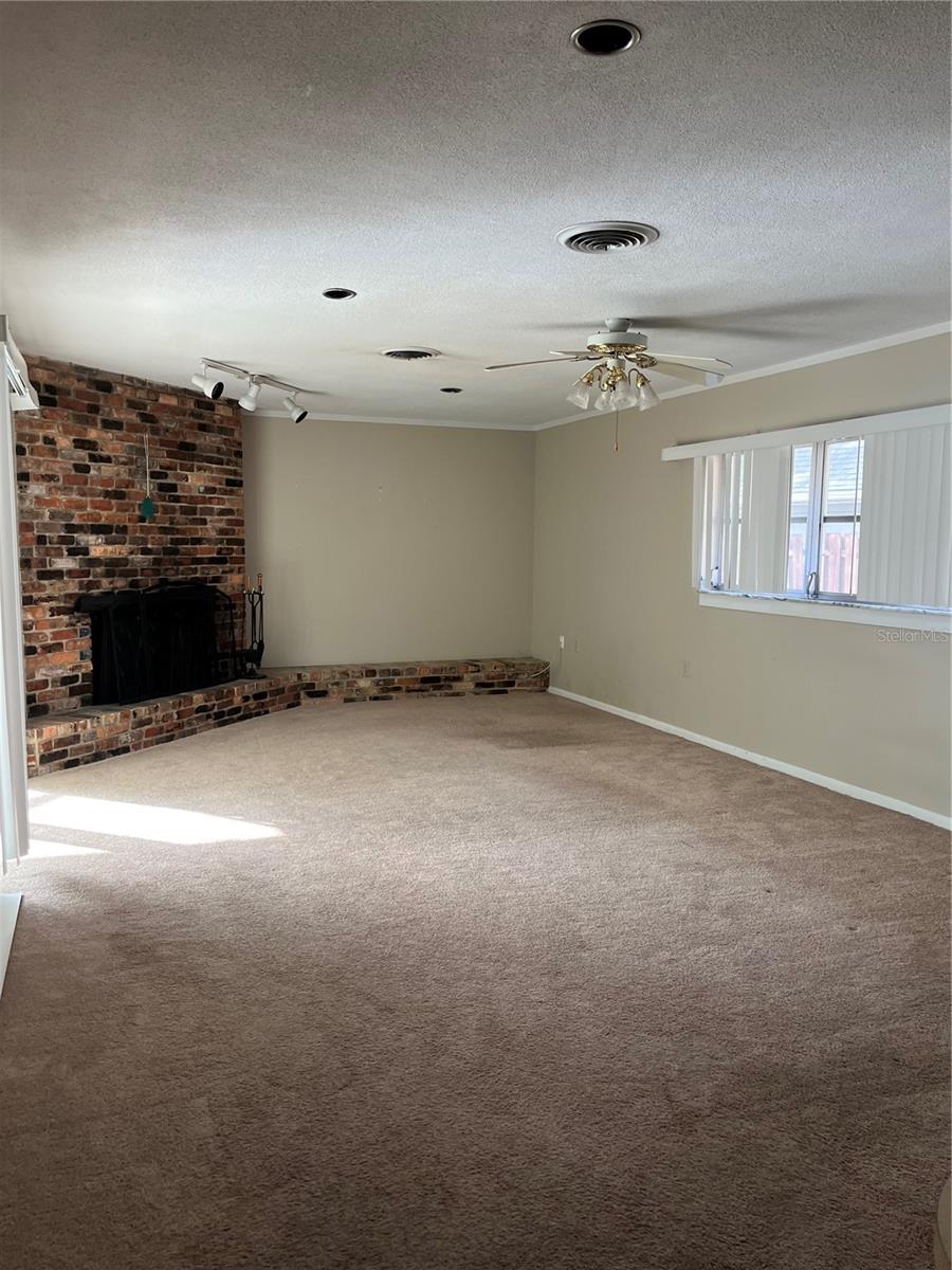 Image 4 of 23 For 812 Northside Drive