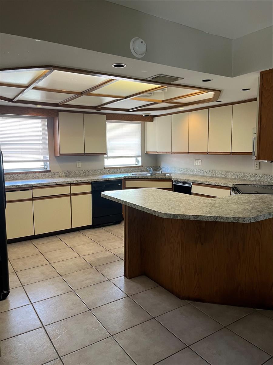 Image 6 of 23 For 812 Northside Drive