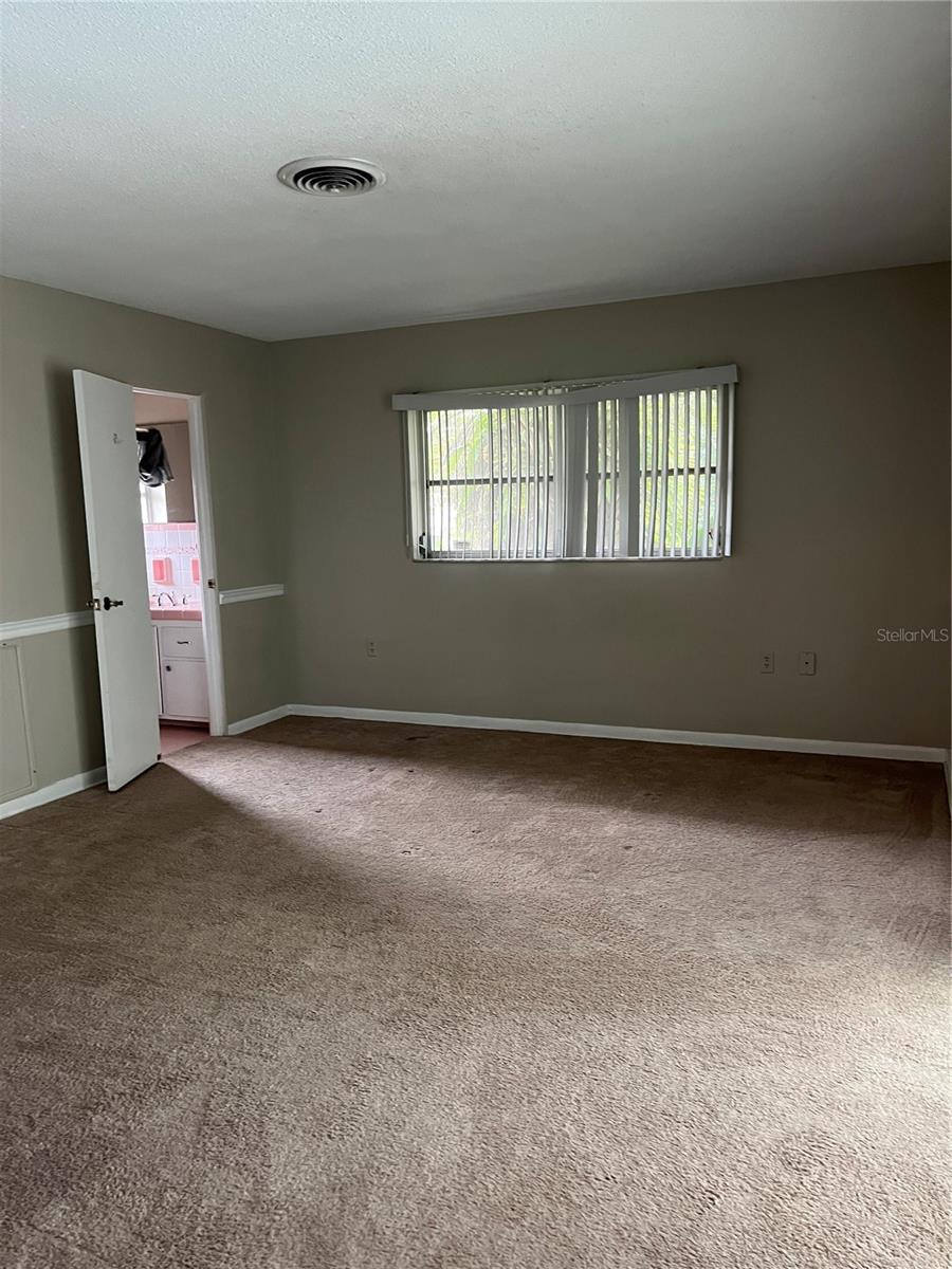 Image 7 of 23 For 812 Northside Drive