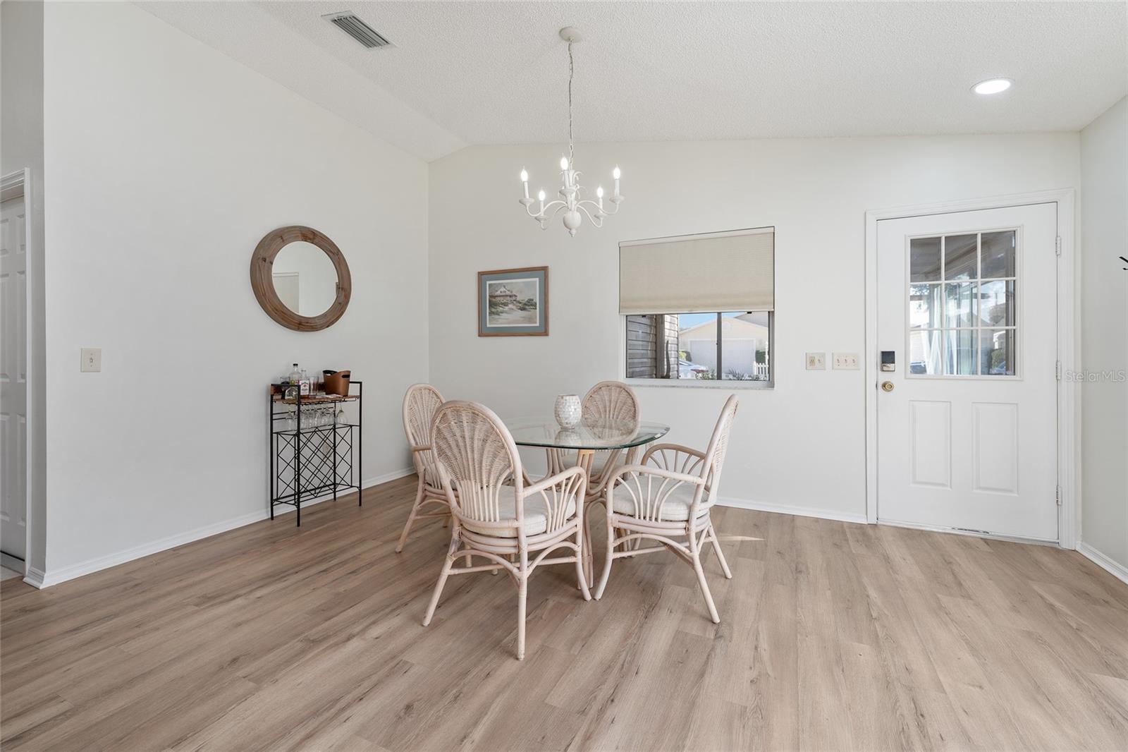 Image 11 of 34 For 16966 94th Sunnybrook Circle