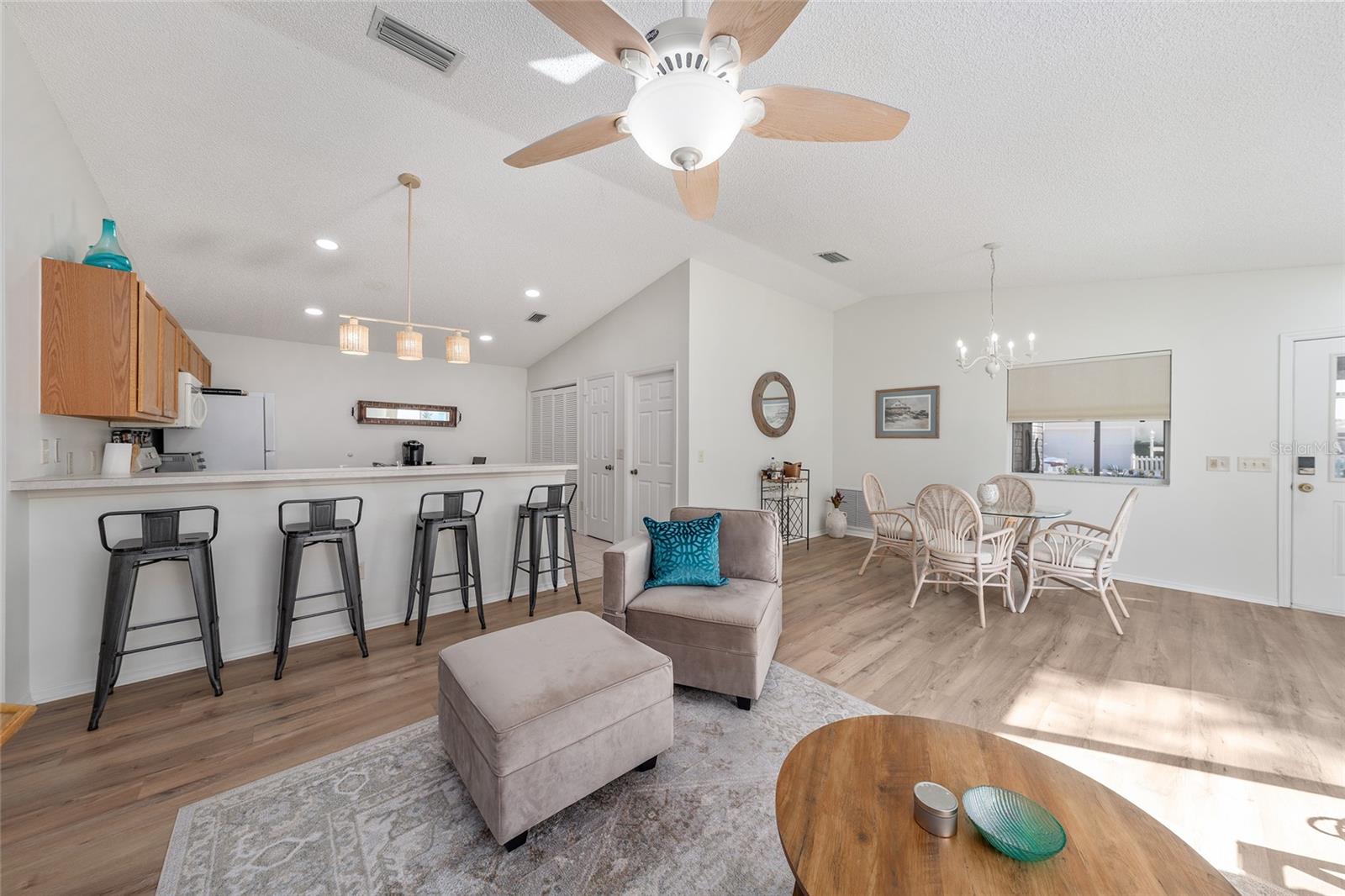 Image 14 of 34 For 16966 94th Sunnybrook Circle