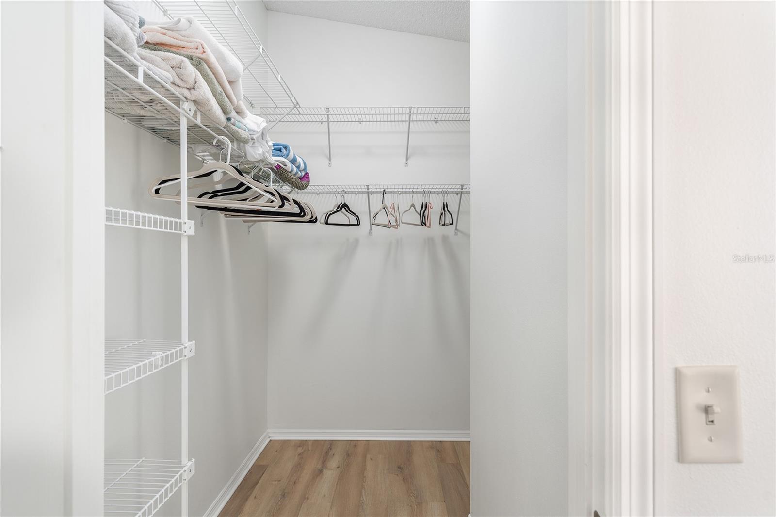 Image 25 of 34 For 16966 94th Sunnybrook Circle