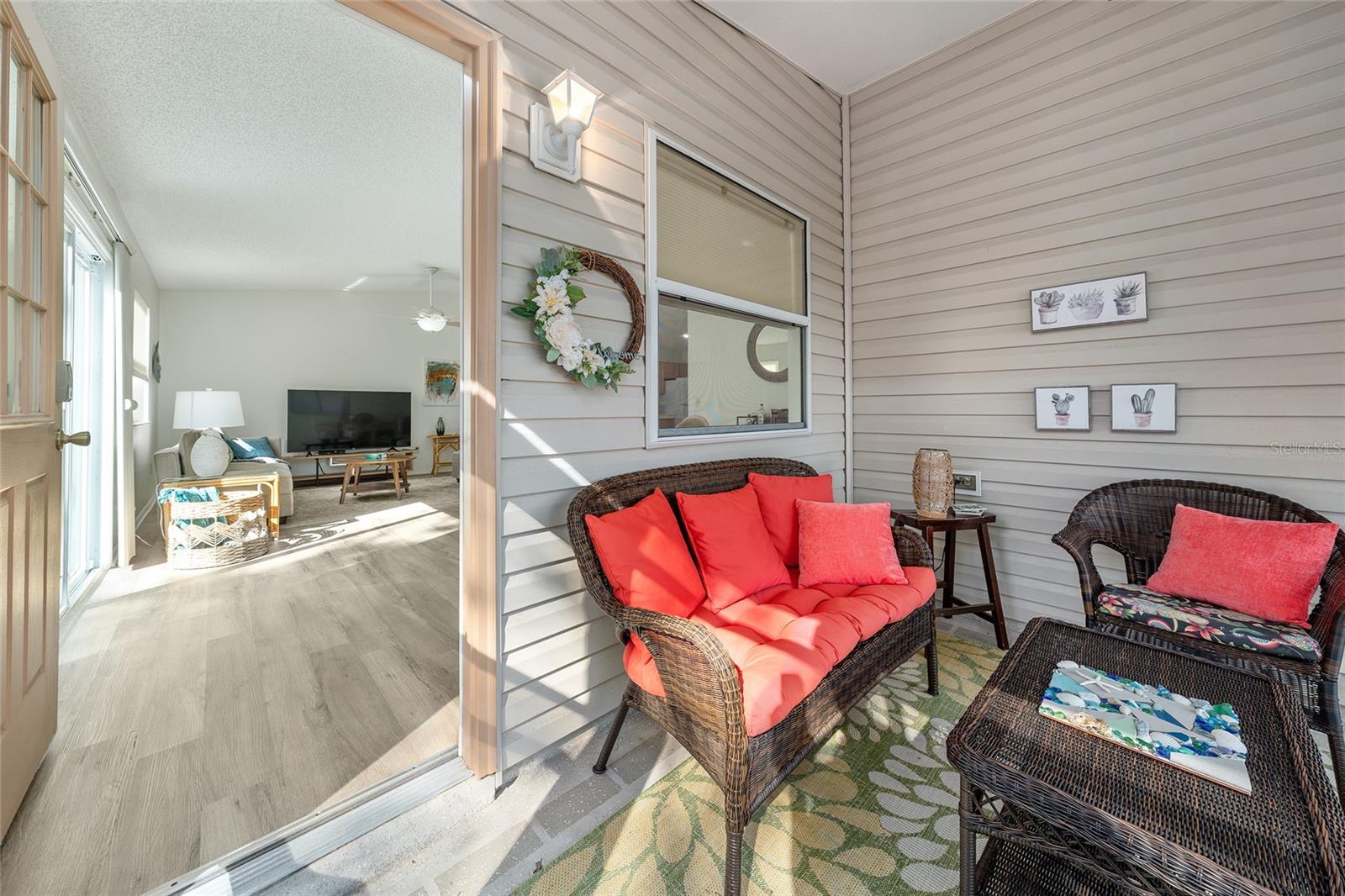 Image 9 of 34 For 16966 94th Sunnybrook Circle