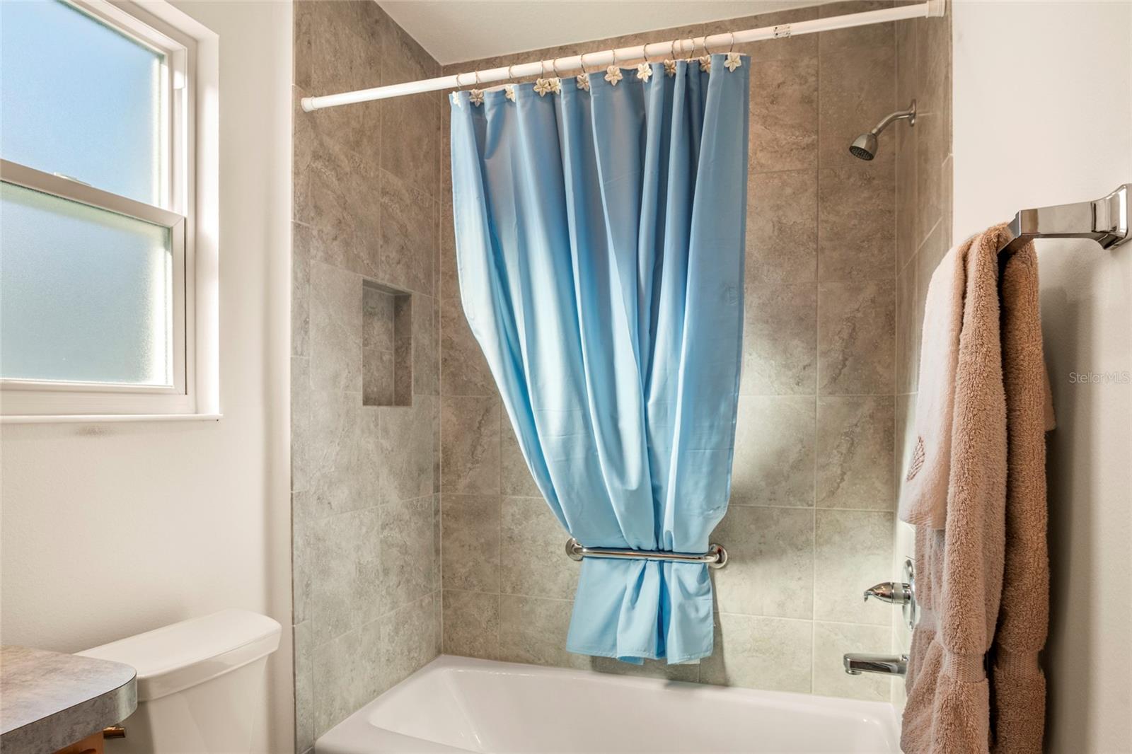 Image 32 of 52 For 3102 Sweetgum Street