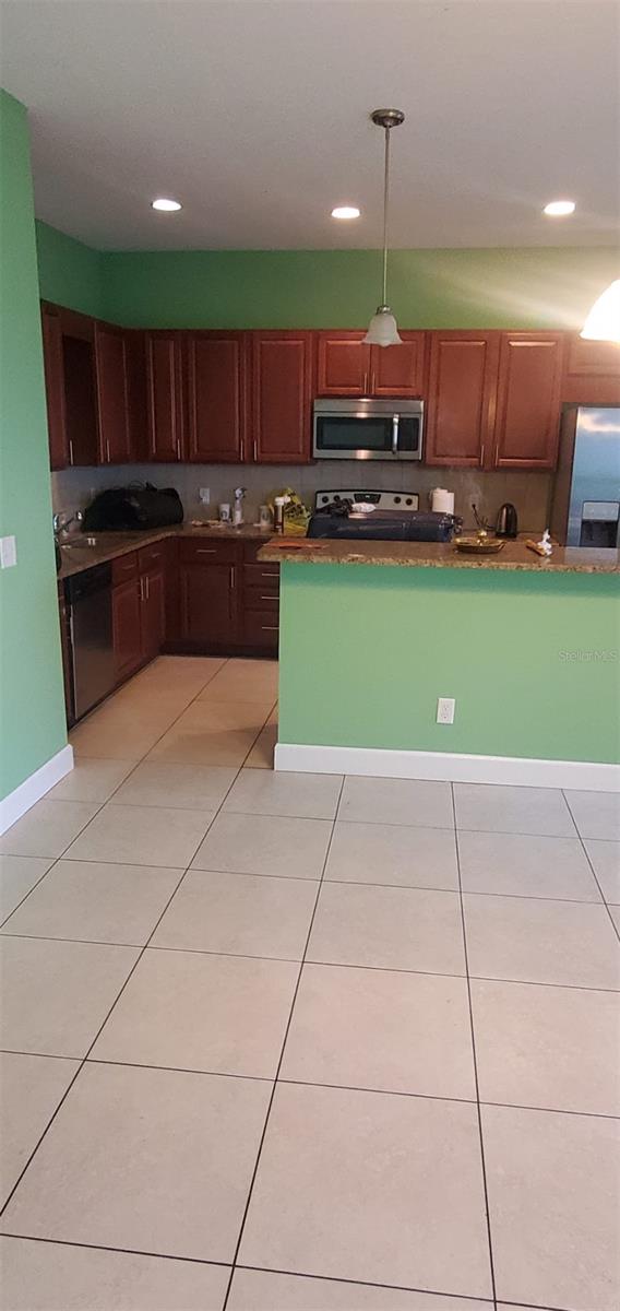 Image 3 of 11 For 1418 Salisbury Drive