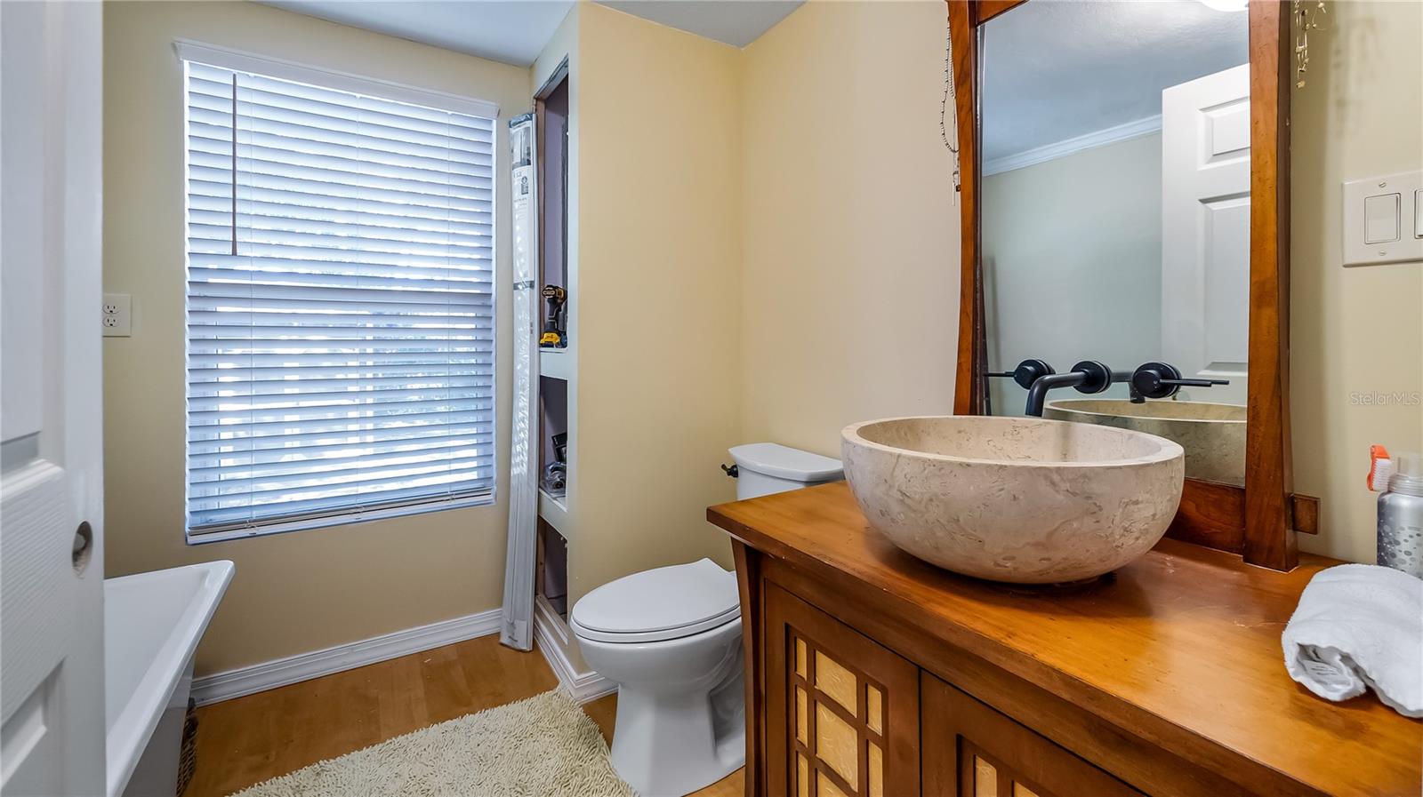 Image 15 of 33 For 172 Virginia Avenue