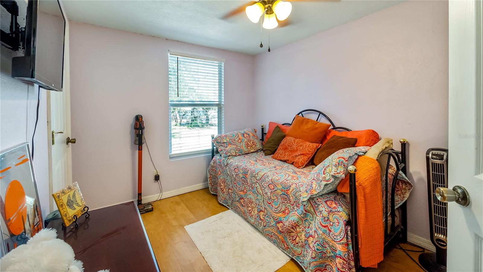 Image 17 of 33 For 172 Virginia Avenue