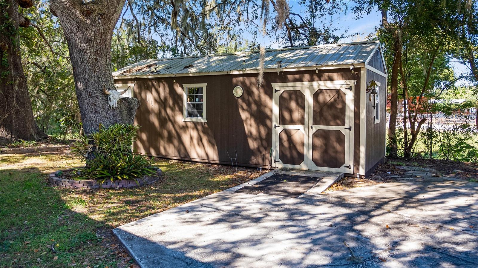 Image 23 of 33 For 172 Virginia Avenue