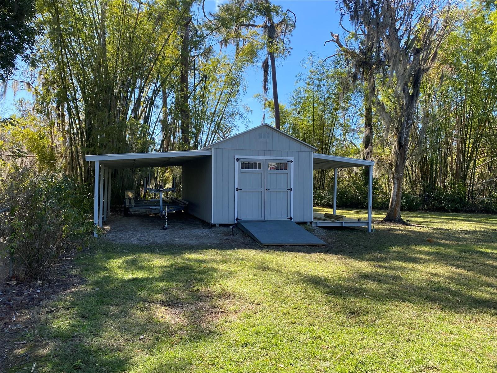 Image 12 of 72 For 801 Lakeshore Drive